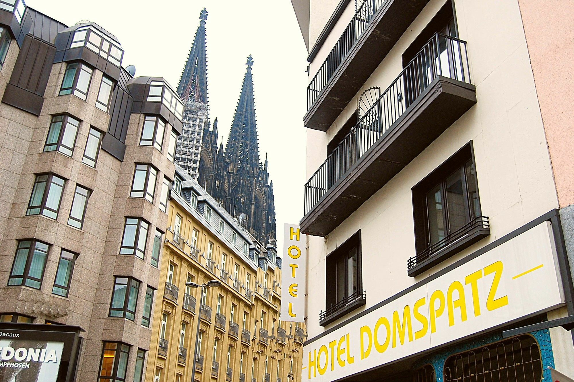 Domspatz Boardinghouse - Kontaktloser Self Check-in Köln